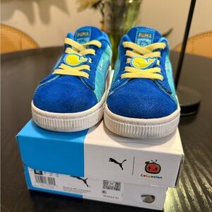 Puma Kids Vibrant Blue Sneakers with Yellow Accents